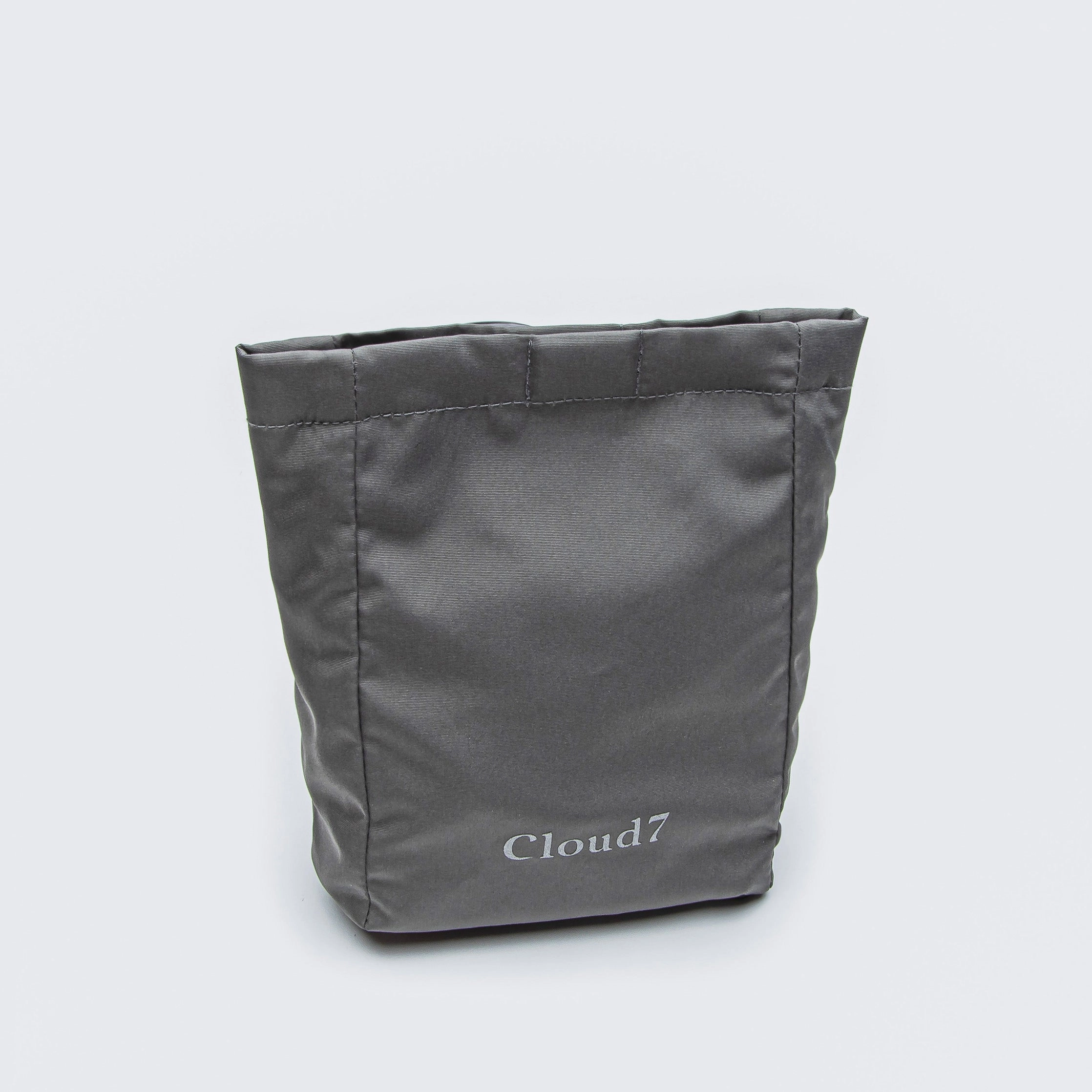 Cloud7: Dog Treat Bag in Calgary Anthracite