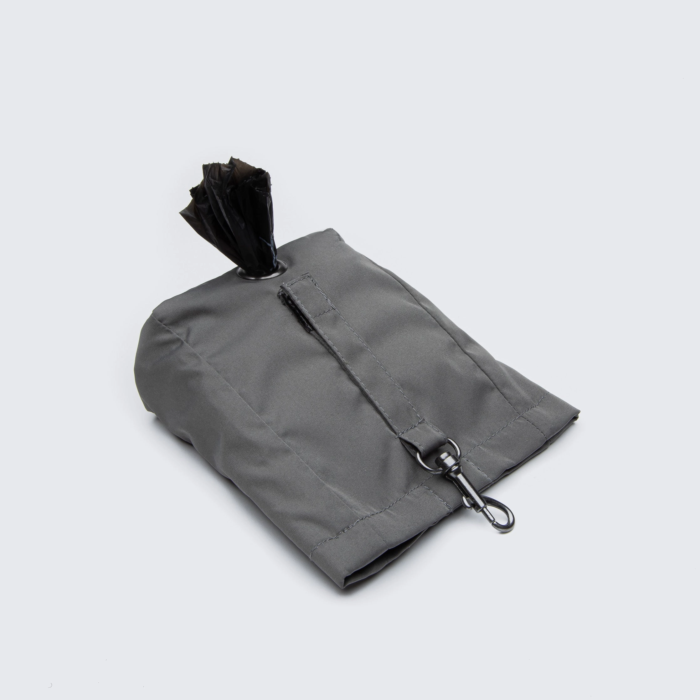 Cloud7: Dog Treat Bag in Calgary Anthracite