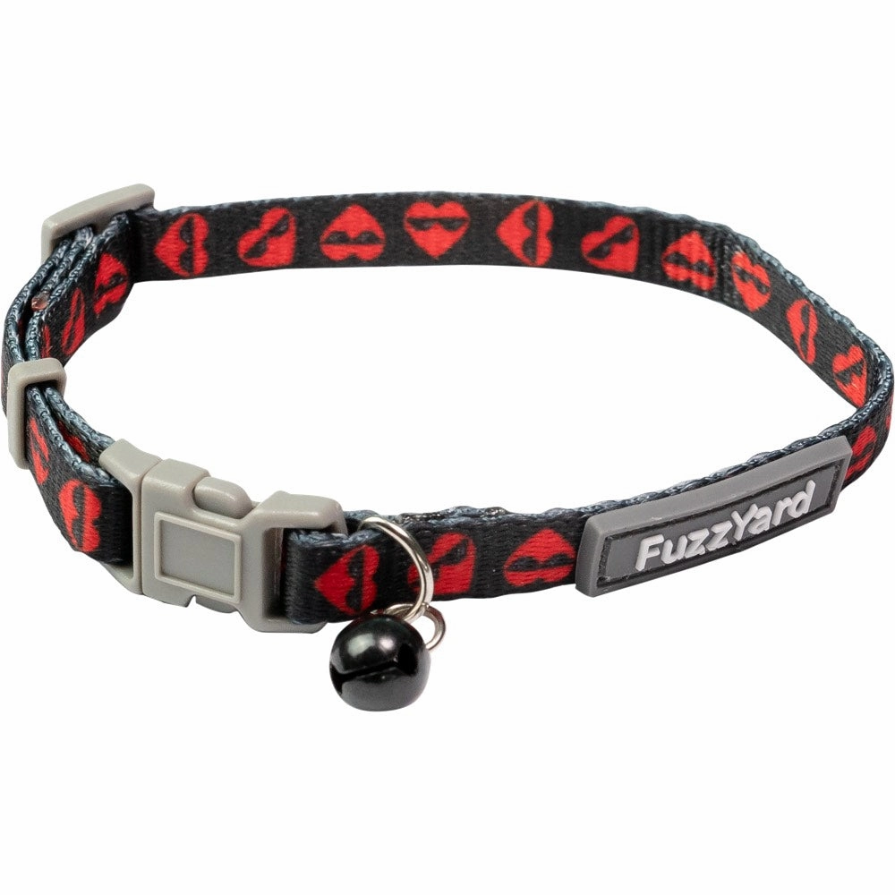 FuzzYard Cat Collar (Heartbreaker) cat leash cat bowtie cat hat cat bandana cat costume
