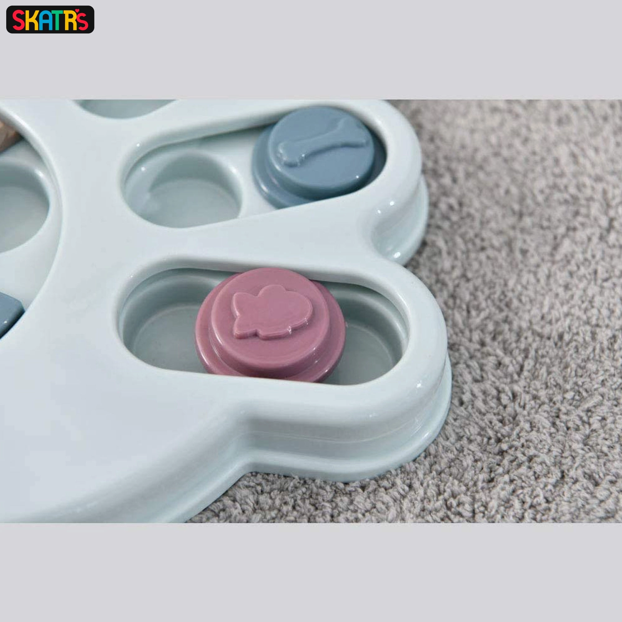 Healing Leaf Hemp Blueberry Treats and Skatrs Treat Hider Toy Combo for Dogs