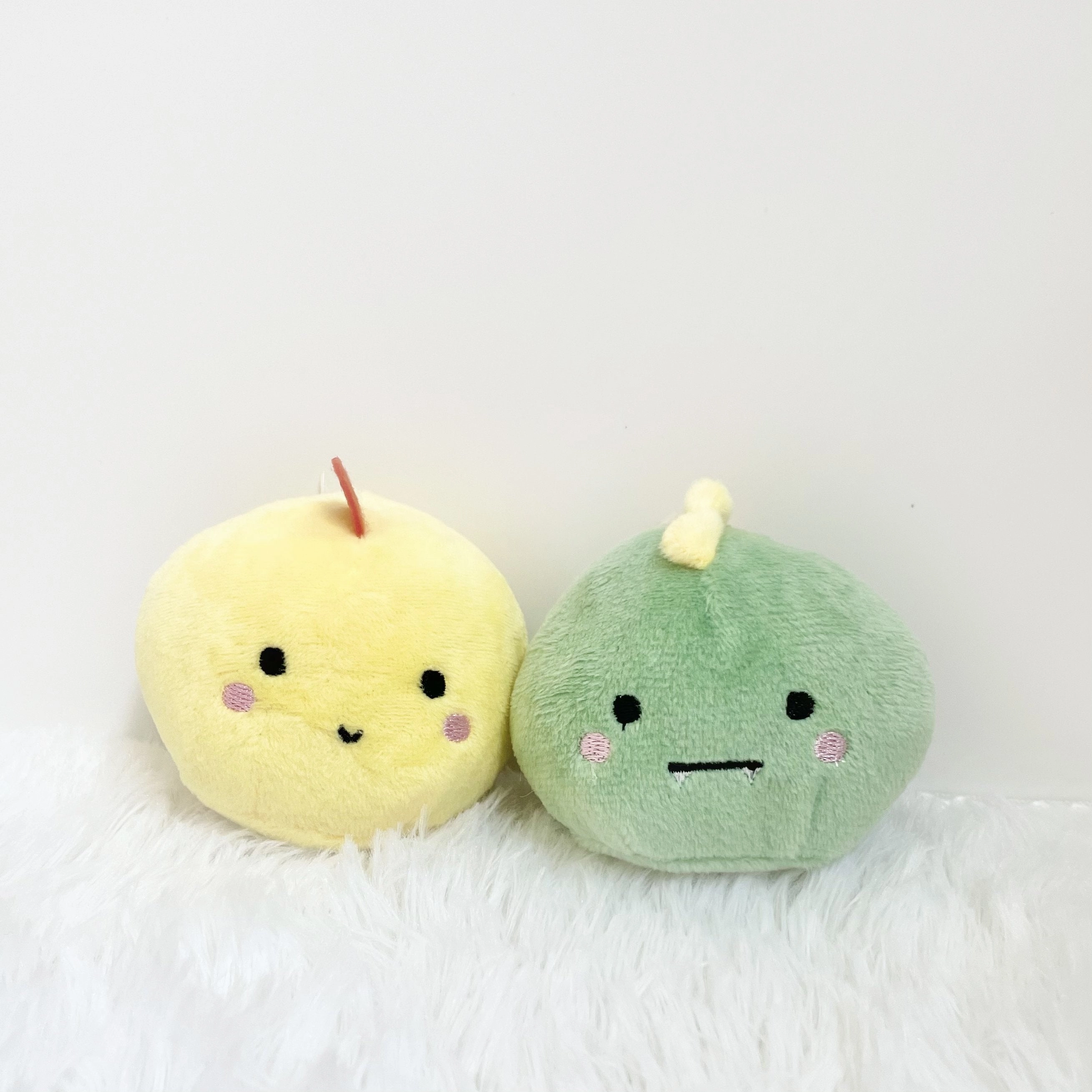 Hey Cuzzies Mochi Monsters Dino & Chic Plush Dog Toy cat dry food crunchy cat food fish formula dry cat food adult cat kibble kitten dry food