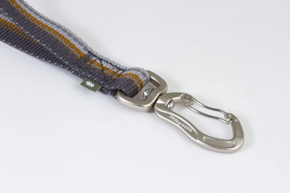 Hurtta Dog Leash: Adjustable Eco, Blackberry