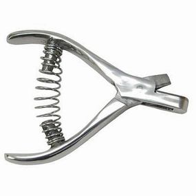 Jeffers Ear Notching Tool for Livestock chicken supplies backyard chicken coop accessories poultry food chicken vitamins