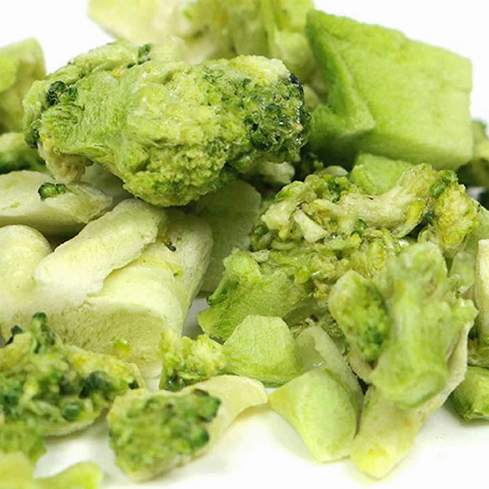 Mini Animan Freeze Dried Broccoli Bits for Small Animals 8g