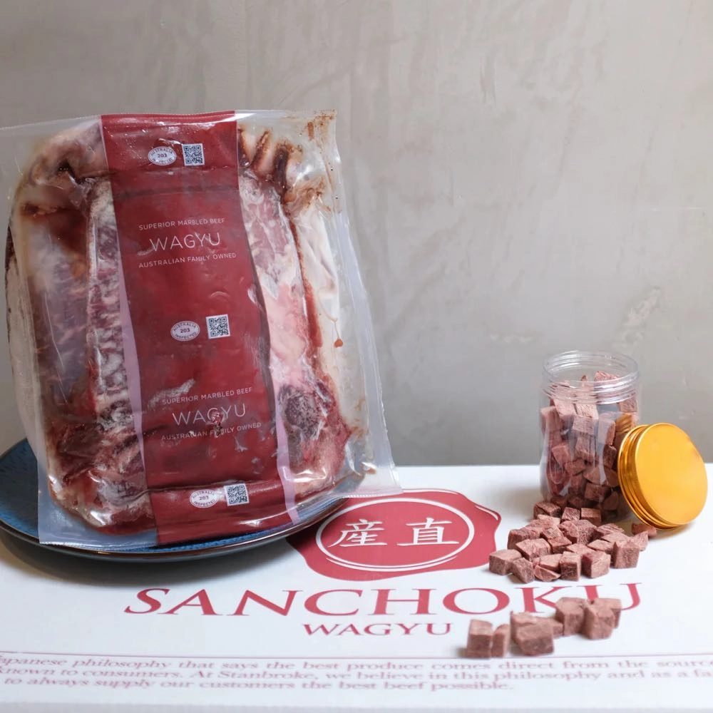 Taki Sanchoku Wagyu Beef Cubes Freeze-Dried Treats For Cats & Dogs (1 Packet) 9g
