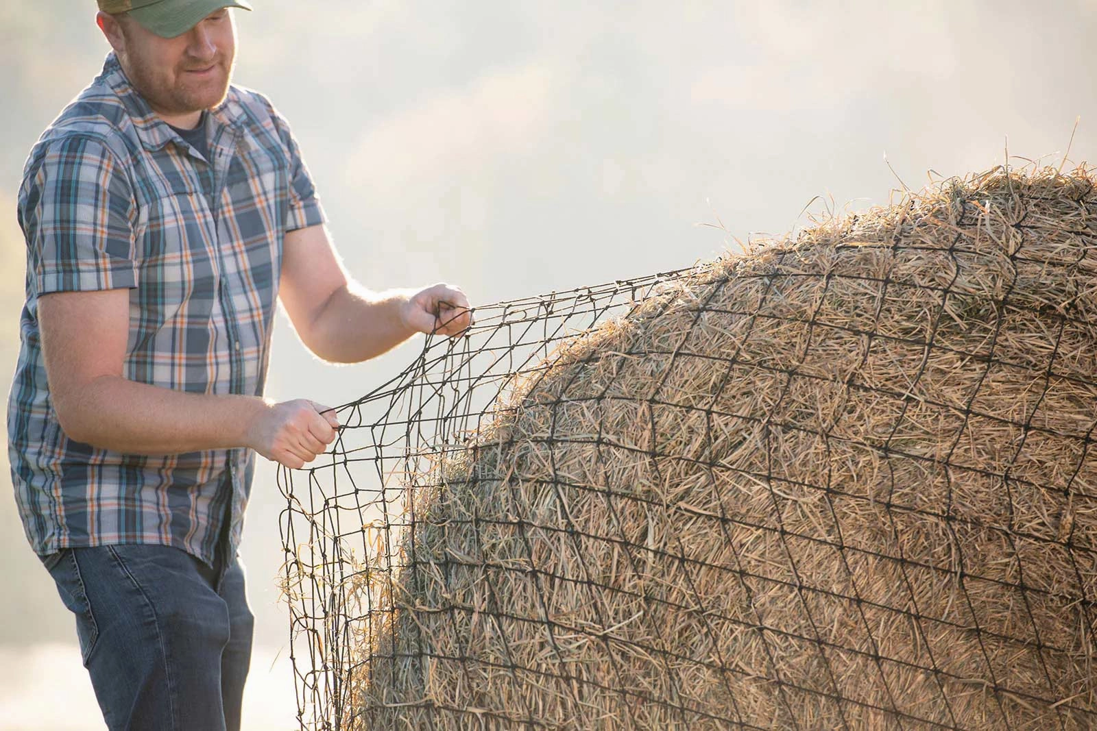 Texas Haynet Livestock Hay Bale Net for Round or Square Bales